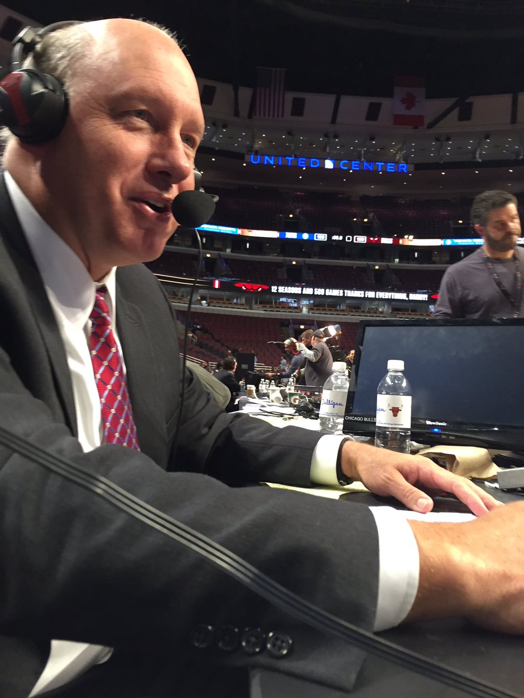 How to find your Dream Job! – Interview with TOM MCGINNIS VOICE OF THE PHILADELPHIA 76ers
